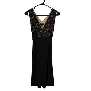 En Focus Studio Black Lace Overlay Cocktail Dress Women's Size 8 V-Neck Sleevele